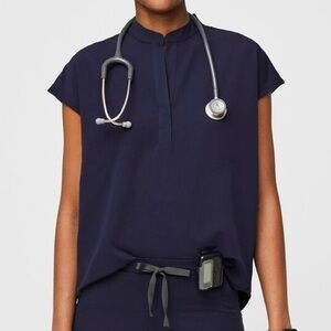 FIGS Rafaela Oversized Scrub Top, Navy, Size Small